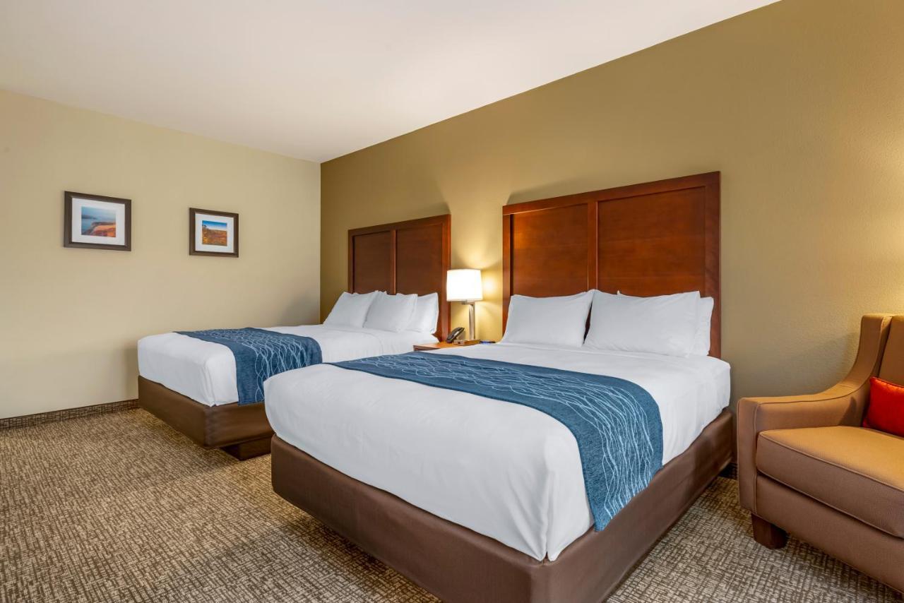 Comfort Inn Brewster Экстерьер фото