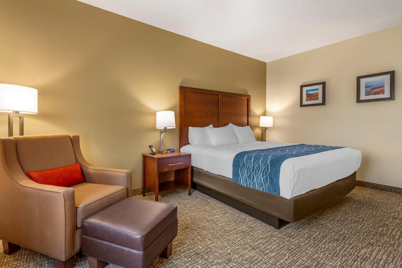 Comfort Inn Brewster Экстерьер фото