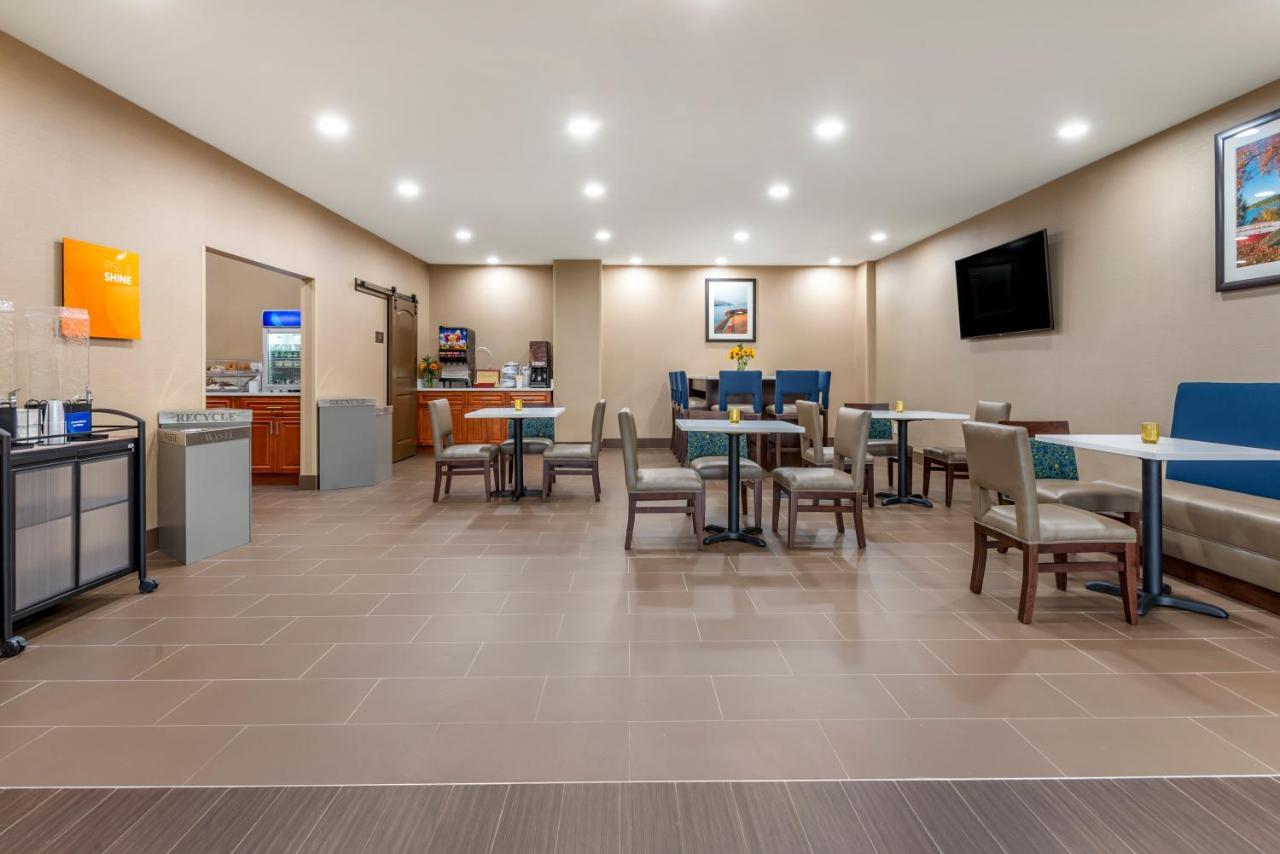 Comfort Inn Brewster Экстерьер фото